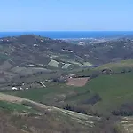 Diffuso - Il Poggetto Tra & San Marino לינה וארוחת בוקר אורבינו