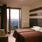 Diffuso - Il Poggetto Tra & San Marino 5* ウルビーノ