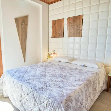 Diffuso - Il Poggetto Tra & San Marino 4* Urbino