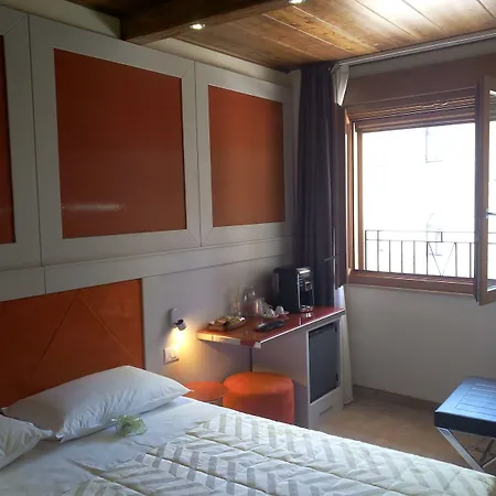 Bed and Breakfast Diffuso - Il Poggetto Tra & San Marino Ουρμπίνο